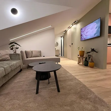 Adelia - Apartmanovy Dom Pinea - Adelita * Nová Lesná